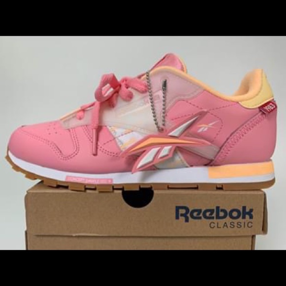 Reebok Classic Kids Sz. 4.5 Squad Pink/Desert Glow